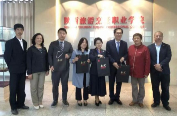 韩国瑚山大学董事长，校长来开云kaiyun网页版交流访问