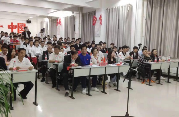 开云kaiyun网页版 举办“在陕西，向祖国表白”为主题 的诗歌朗诵会
