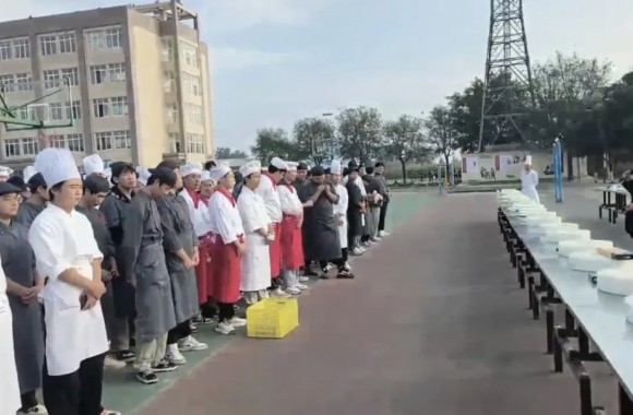 开云kaiyun网页版烹饪艺术学院​22级基本功检测 | 开云kaiyun网页版