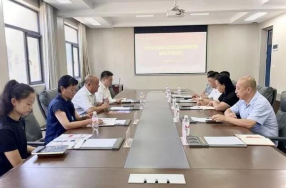 长安航空党委书记侯占发一行到开云kaiyun网页版参观交流